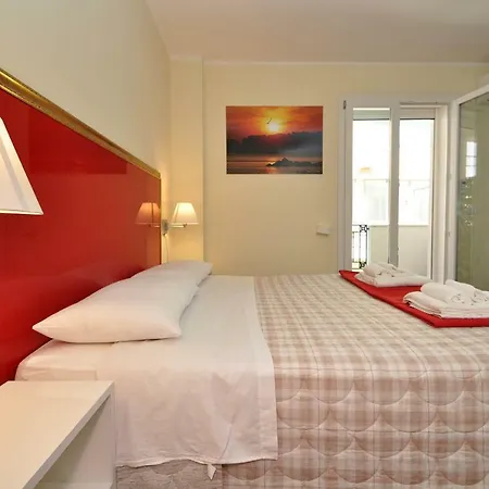 Felicity Aparthotel 3*